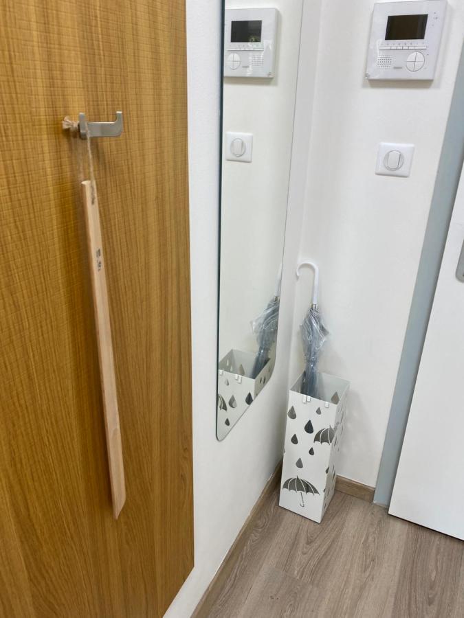Lia Apartman - Private Parking Bratysława Zewnętrze zdjęcie